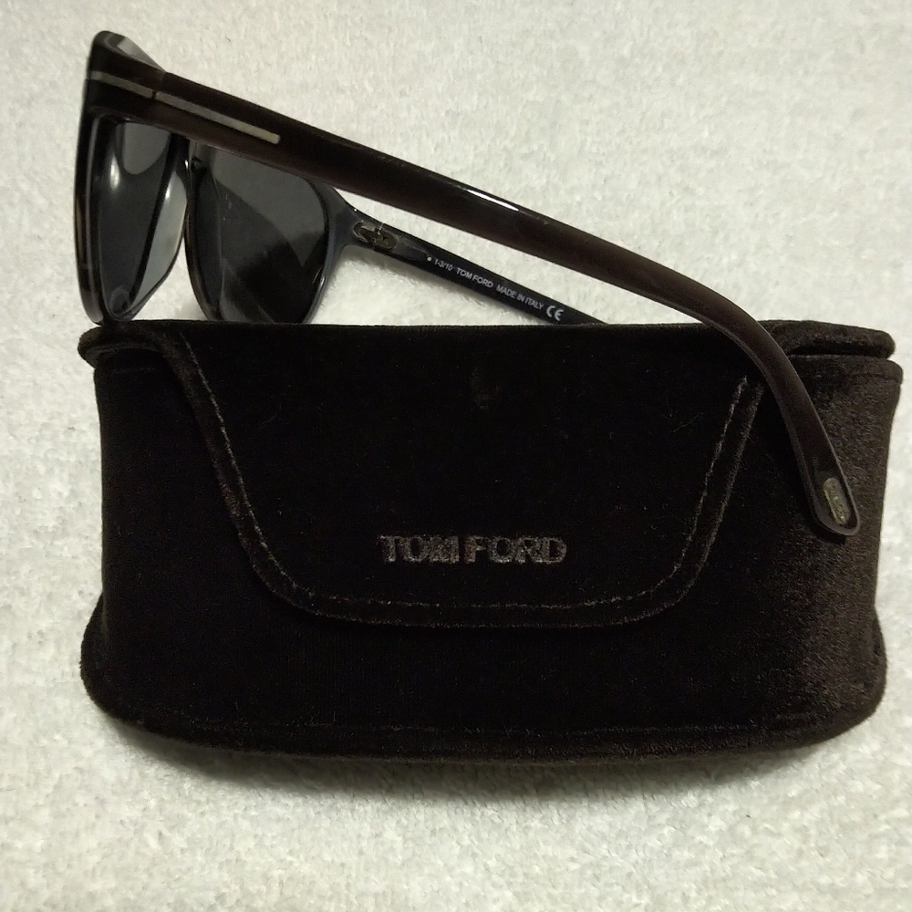 BRAND NEW Authentic Tom Ford Sunglasses - Picture 3 of 5